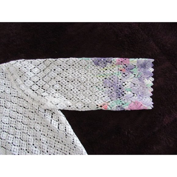 Alfred Dunner White and Floral Border Crochet Lace Open Cardigan - Picture 7 of 10